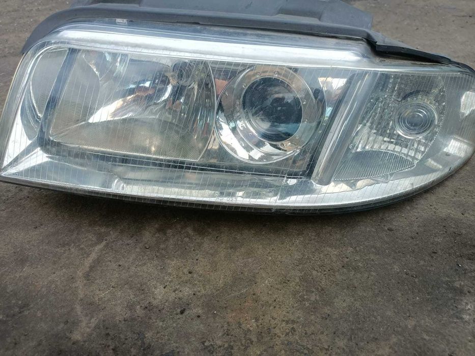 lampa lewa przód Audi A4 B5 lift