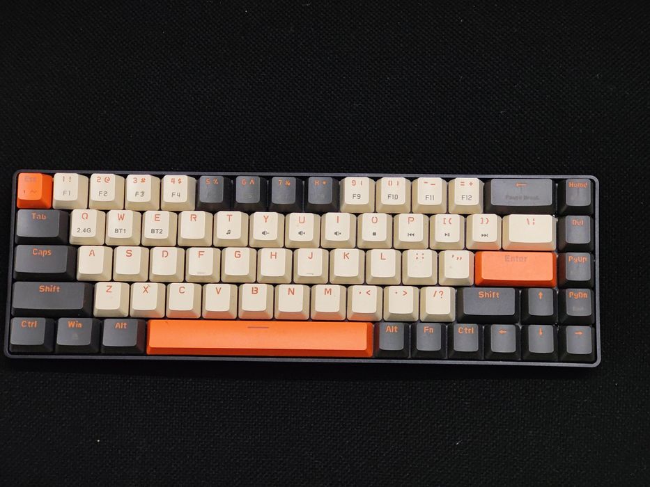 Клавіатура бездротова  k68 на запчастини