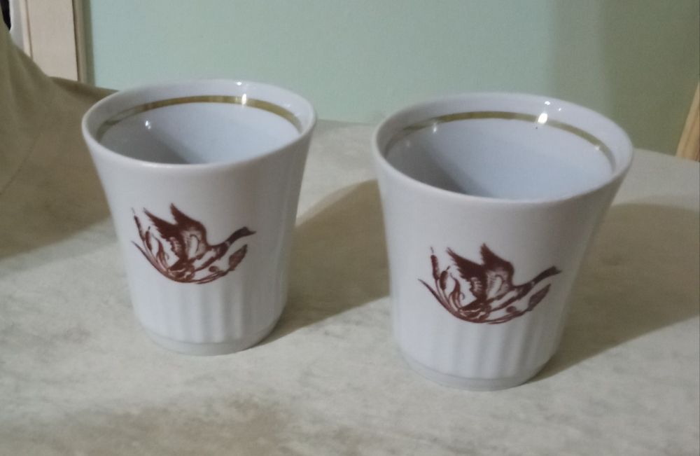 Продам чайные сервизы и чашки