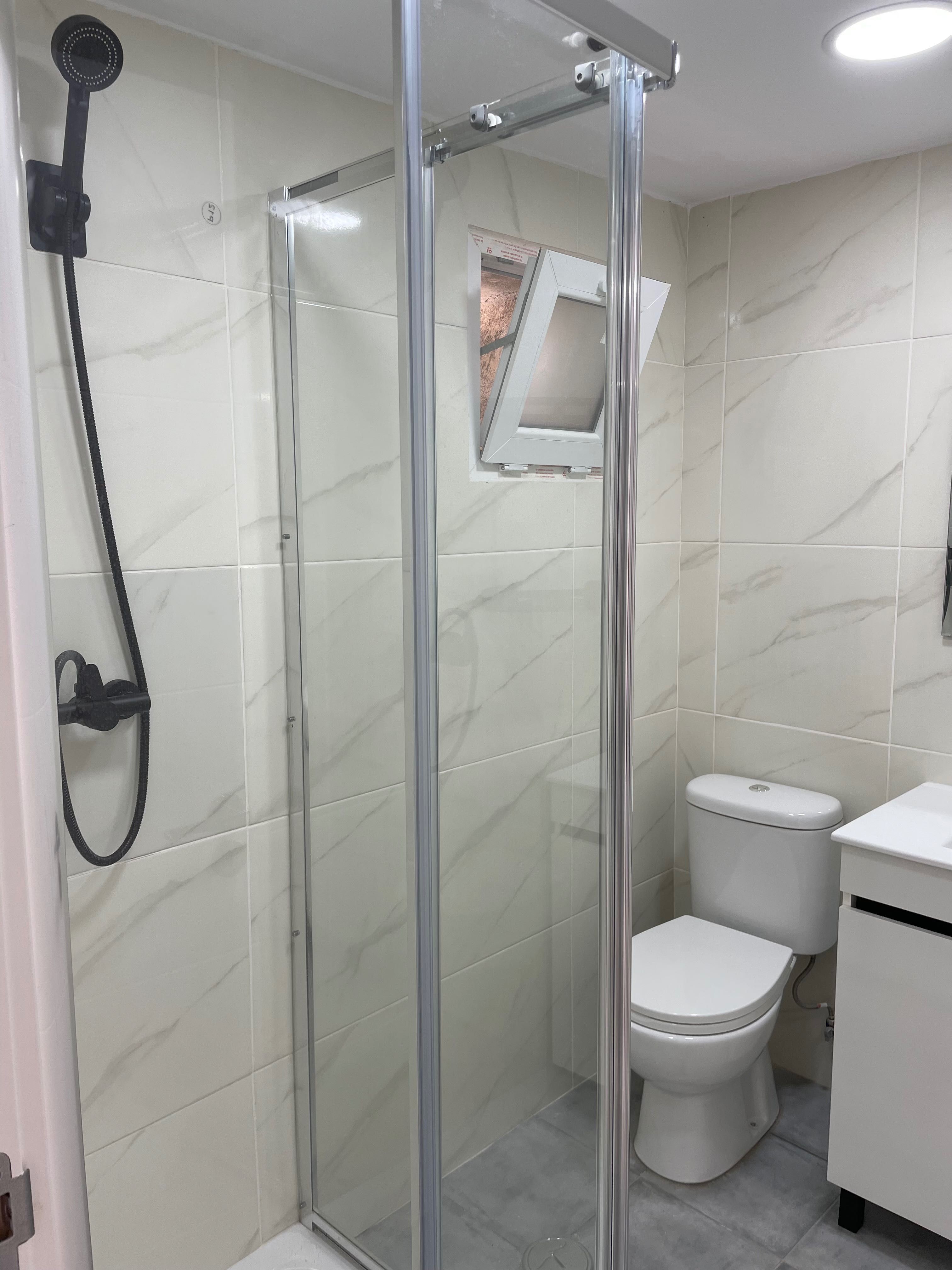 Apartamento T1 com quintal