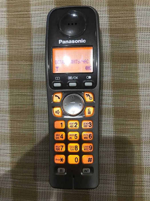Телефон Panasonic KX-TG7207UA
