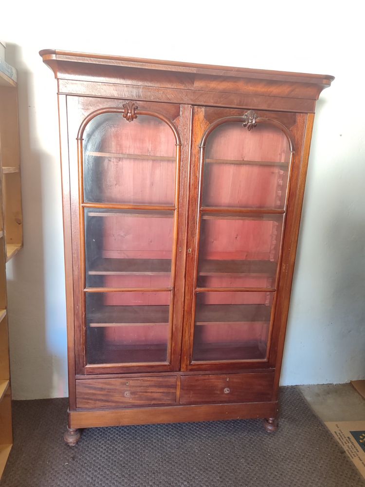 Vitrine antiga vidreira