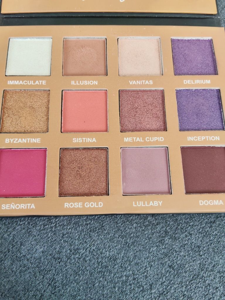 Paleta cieni nabla