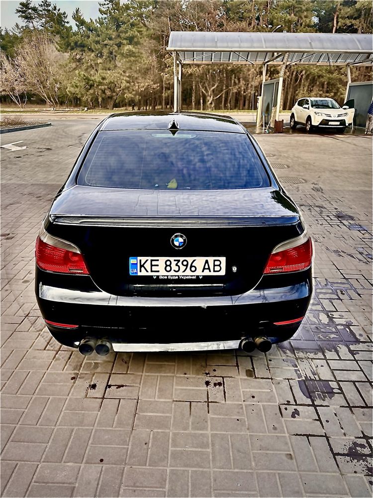 Продам BMW E60 2006г мотор 2,5 газ/ бензин