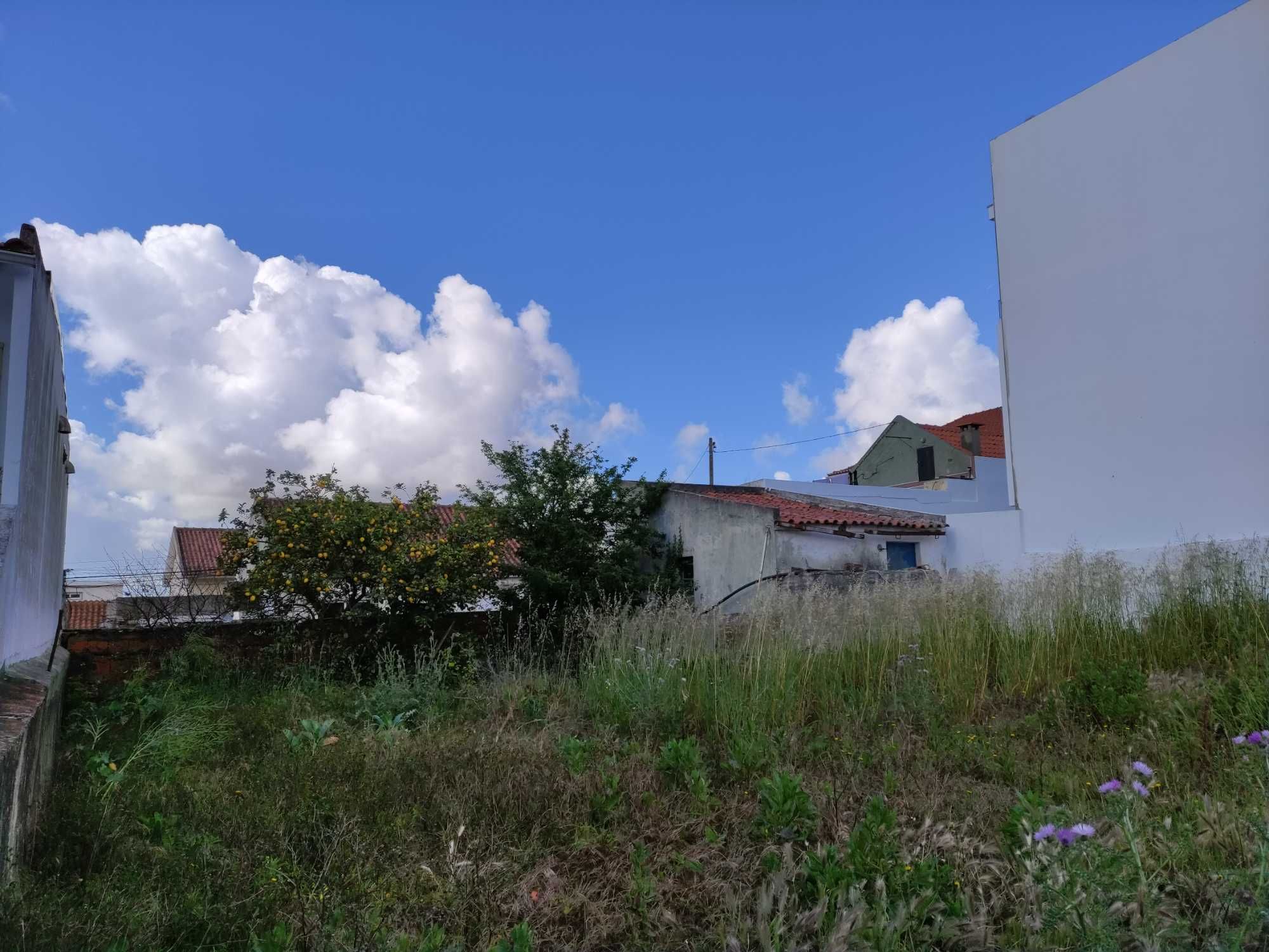 Terreno Casal da Silveira Famões Pontinha