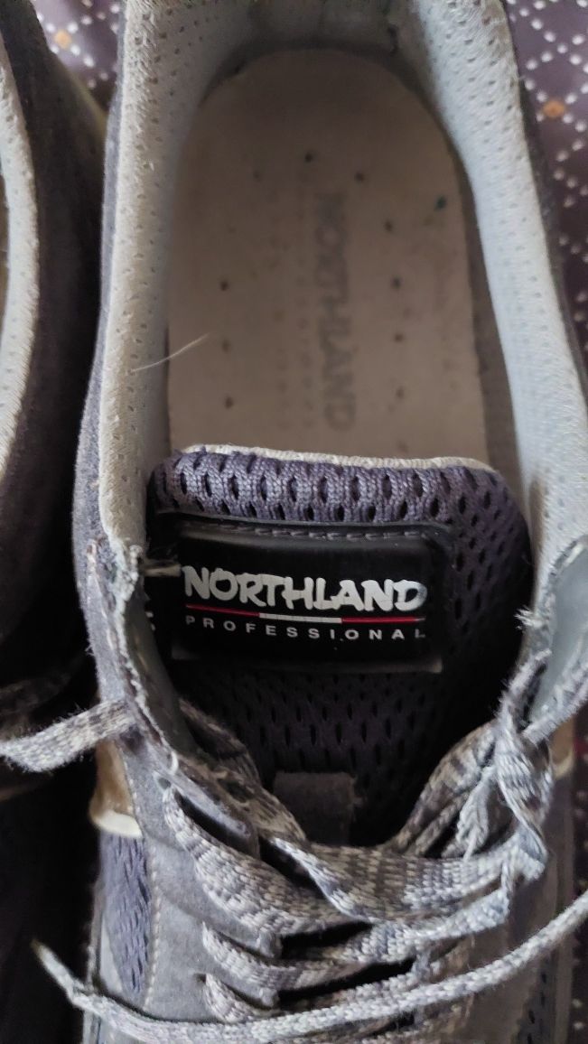 Кросівки чоловічі замшеві р. 45 фірми NORTHLAND