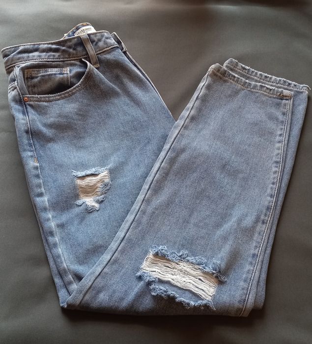 Джинсы женские,светлые.Размер 38.Модель МОМ.Бренд HOUSE Состав cotton.