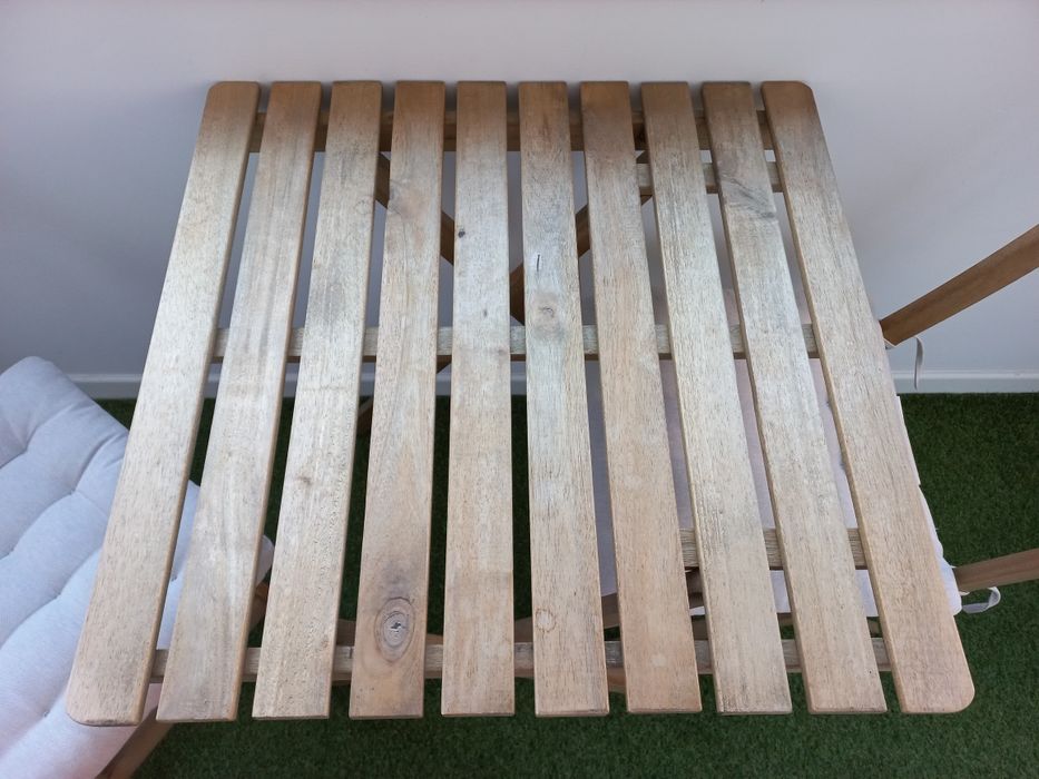 Mesa e 2 cadeiras de exterior