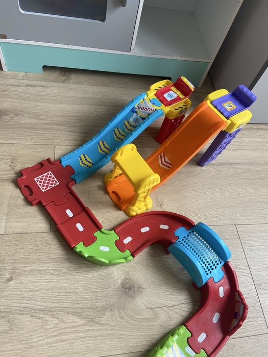 Vtech autka TUT TUT zestaw