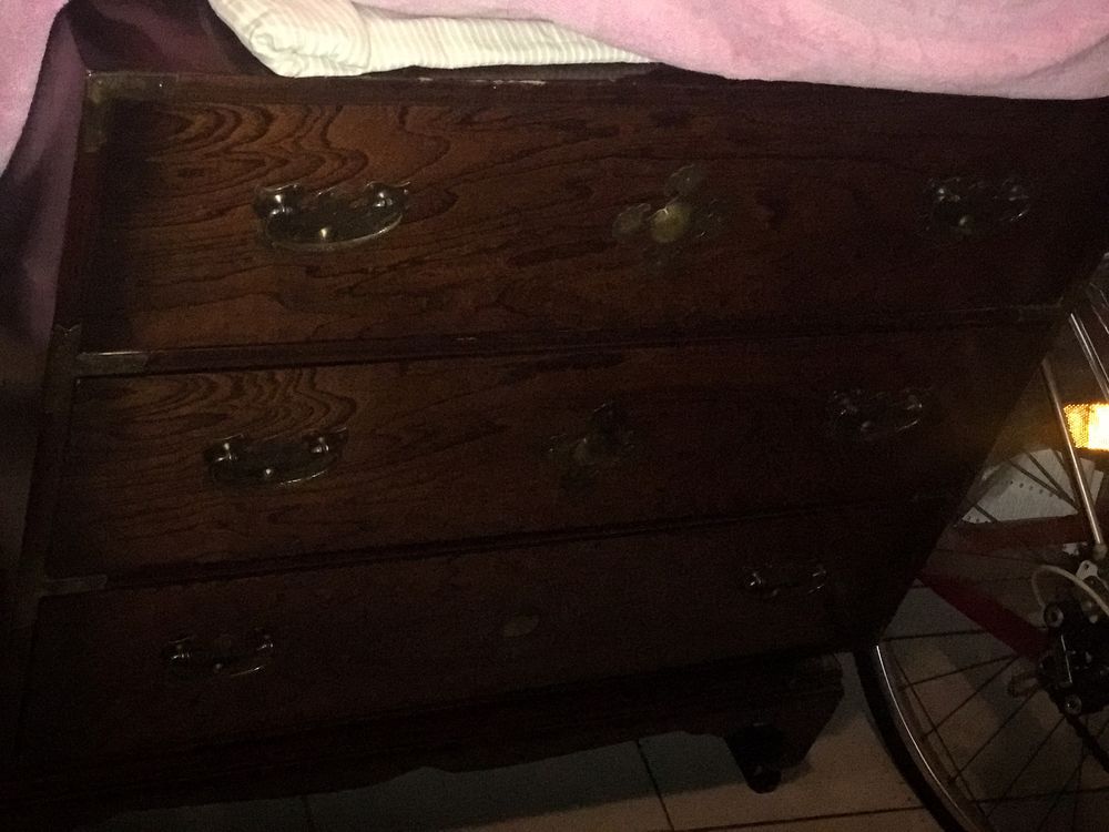 Cómoda de quarto em excelente estado