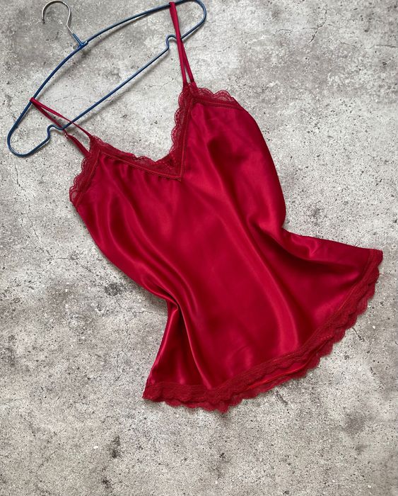 Жіноча червона майка для сну з мереживом, пенюар