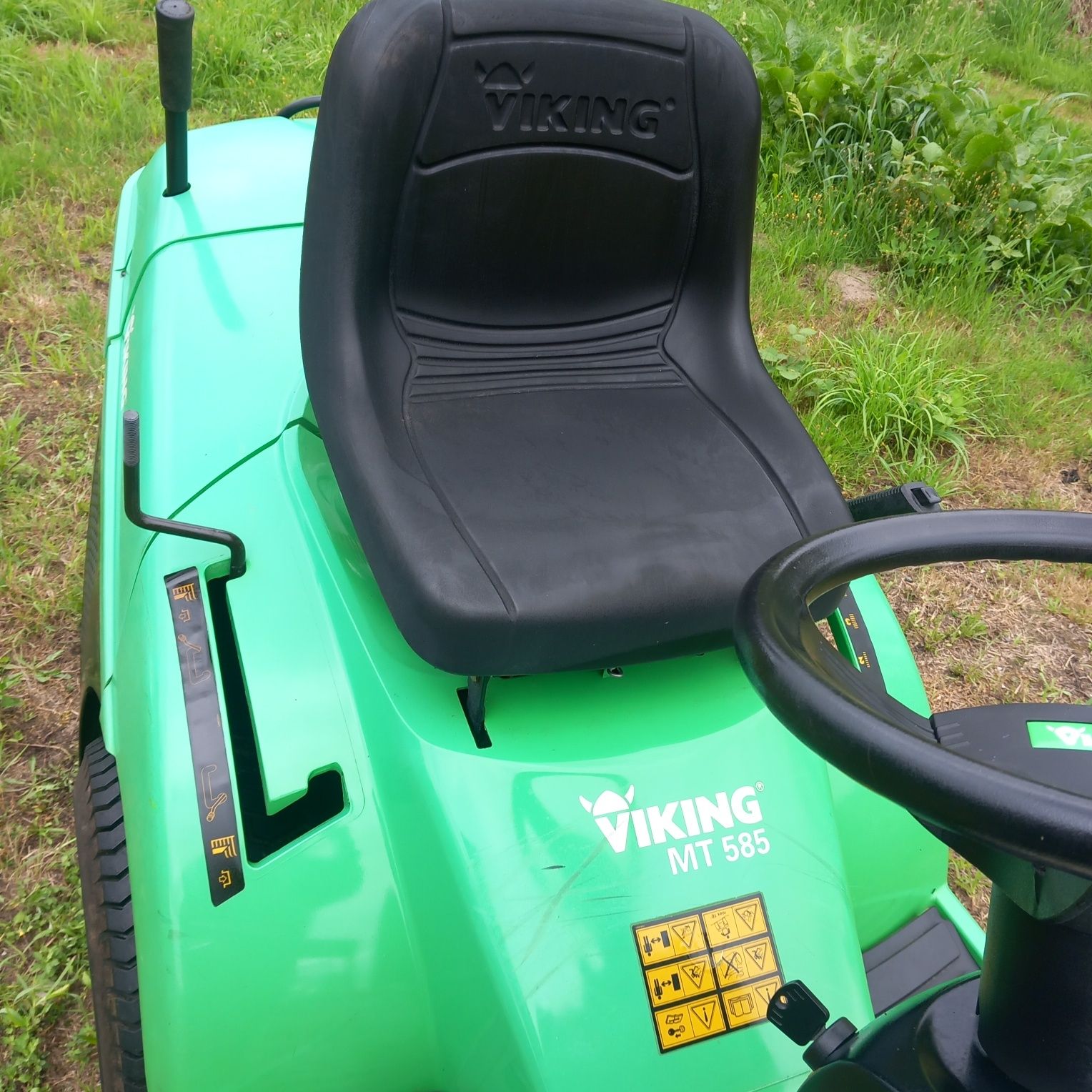 Traktorek  kosiarka VIKING MT585 13.5HP BRIGGS