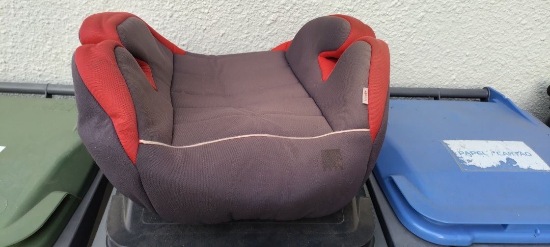 Cadeira auto usada