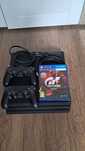 Konsola ps4 pro 1tb + 2 oryginalne pady + gra