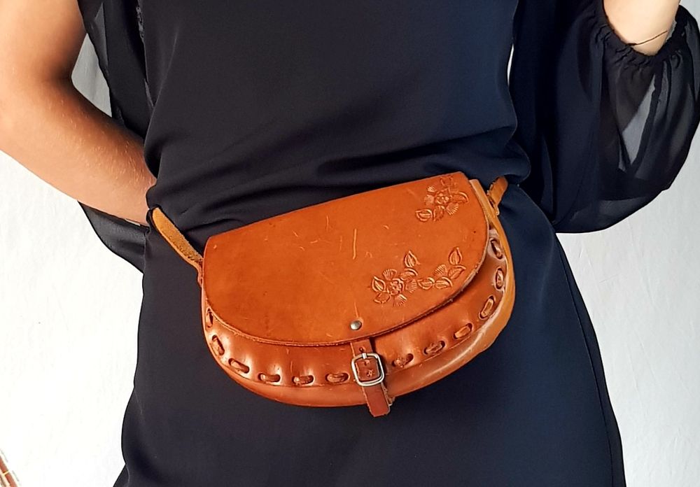 Продам шкіряну сумку , клатч