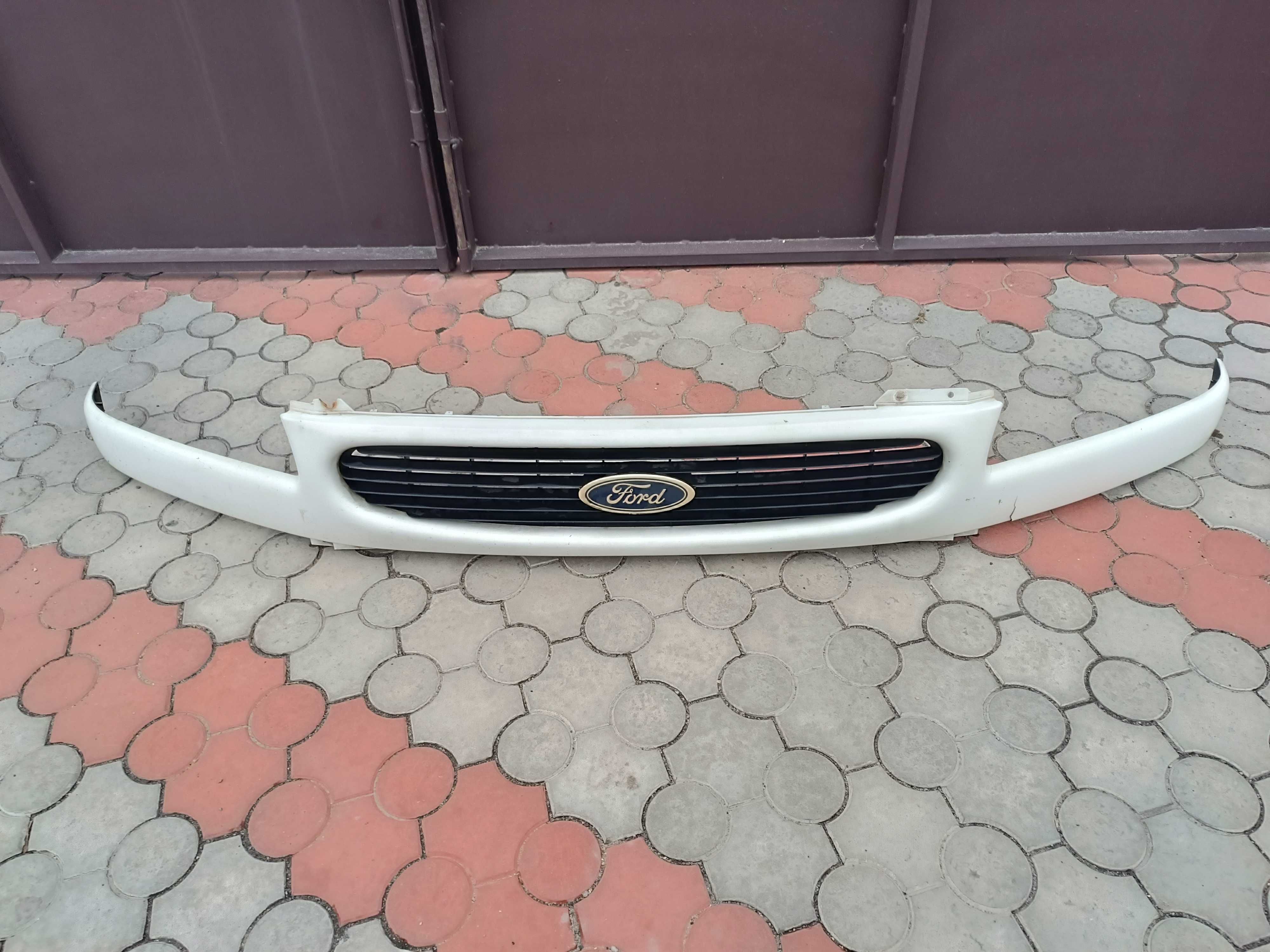 Решітка радіатора в зборі Ford Transit 1998 р