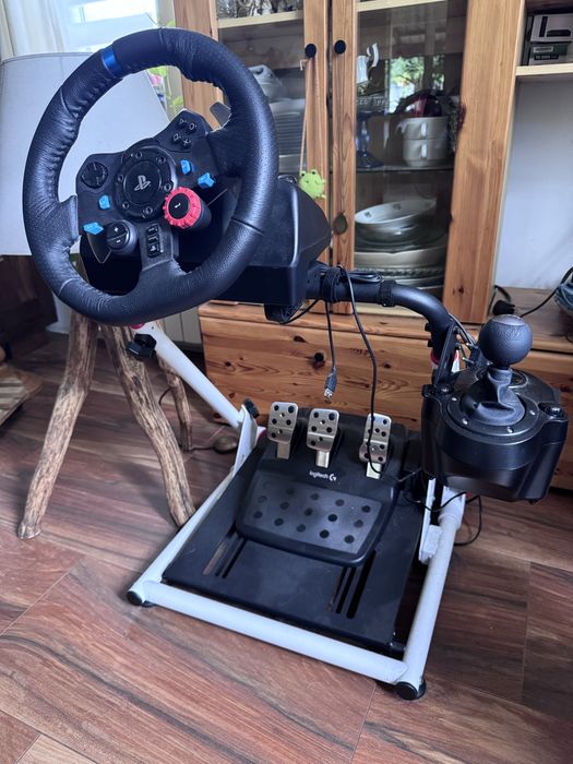 Logitech g29 Kierownica + pedały + shifter + stojak