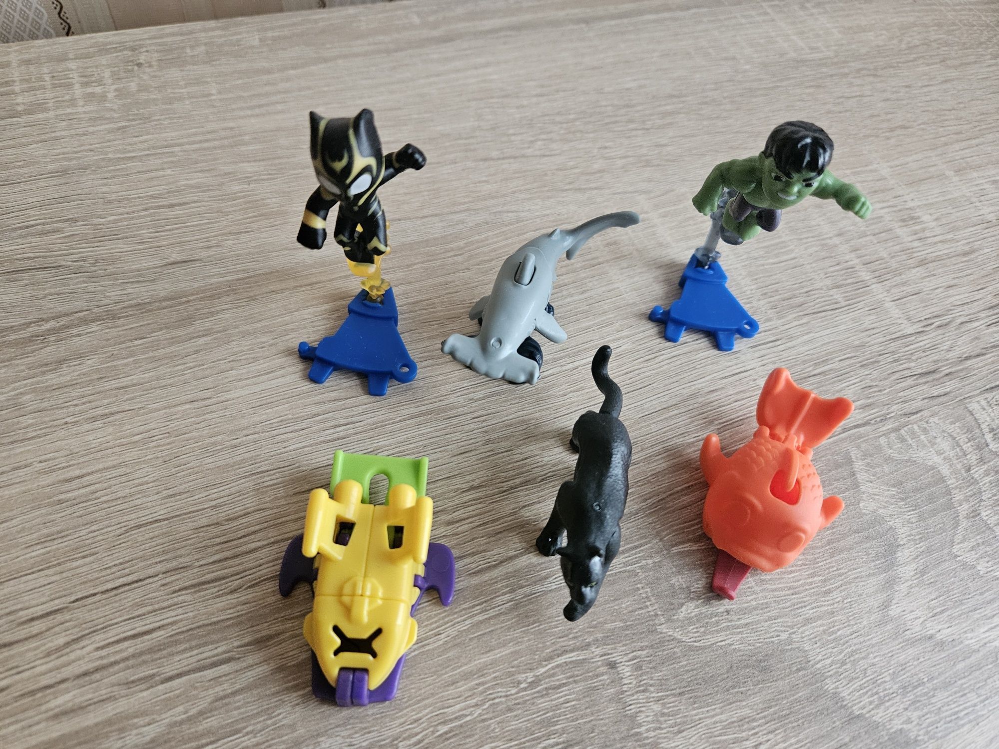 6x figurki Kinder Niespodzianka  !