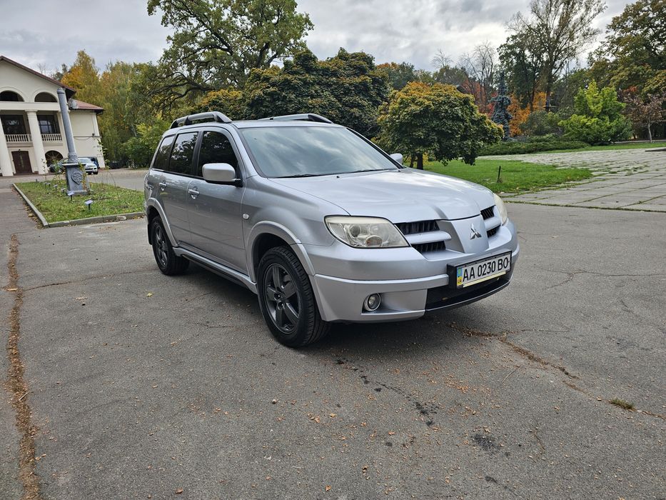 Mitsubishi Outlander 2008