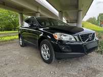 Volvo XC 60 Volvo XC60/ 2 komplety opon/ hak/ serwisowany w ASO