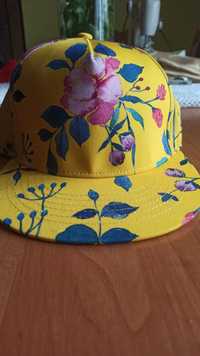Kwiatowa czapka z daszkiem - NOWA- fullcap