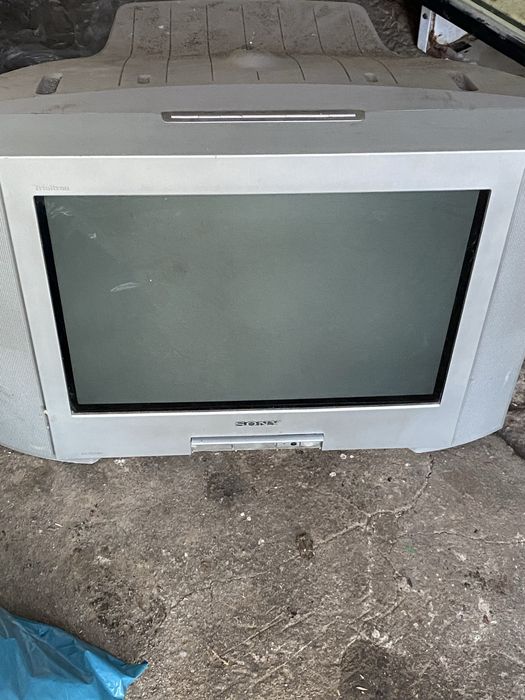Продам телевизоры по 100 грн