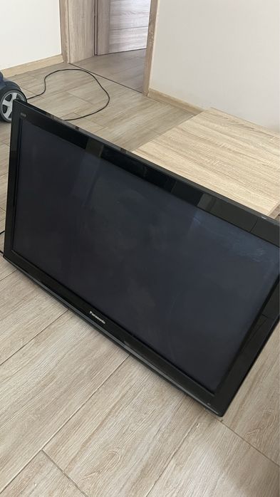 telewizor Panasonic TX-P42X10E - 42 cale - sprawny
