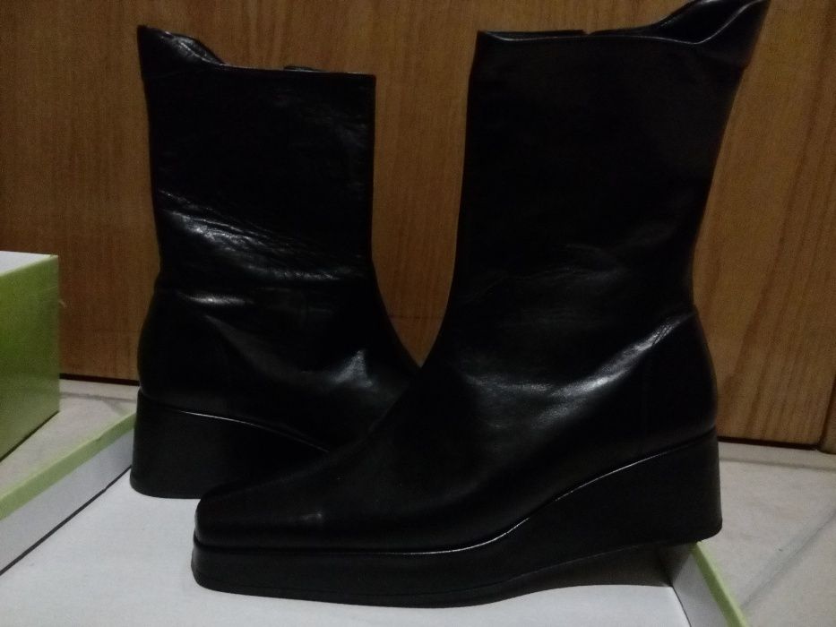 Botas Couro novas Hera tam 36