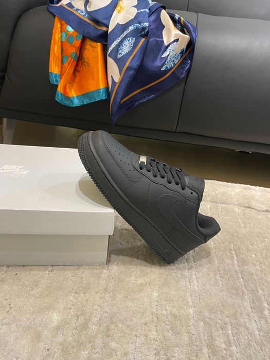 Buty_męskiebieganiaNikeAirForce1BlackModa ROZ.44