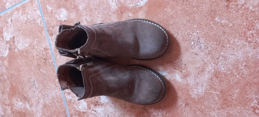 Botas menina 25 em pele