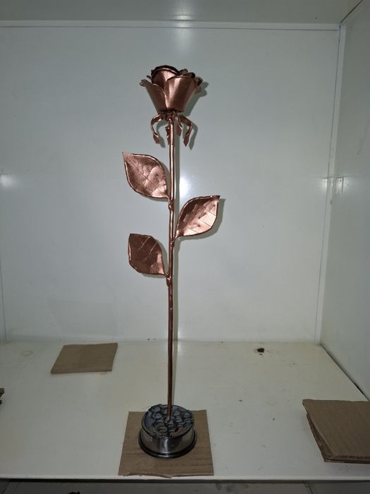 Róża stalowa ręcznie wykona (wieczna róża)na