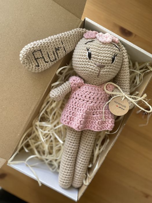 Maskotka zrobiona na szydełku rękodzieło handmade