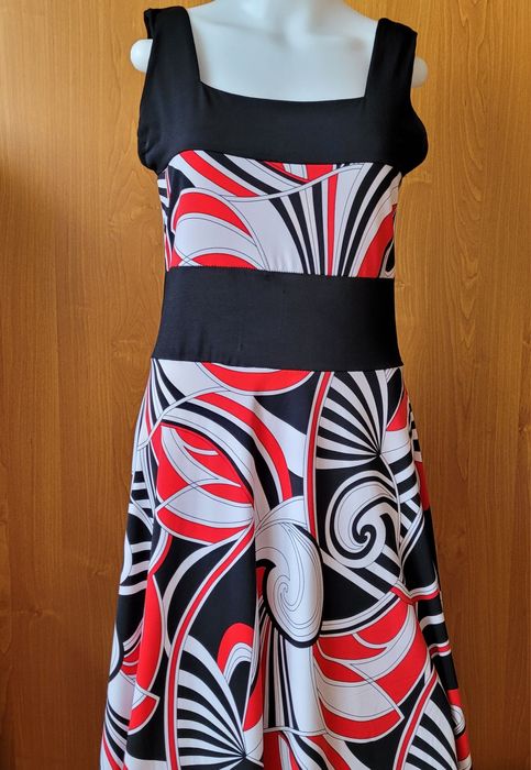 Sukienka w print rozmiar L/XL
