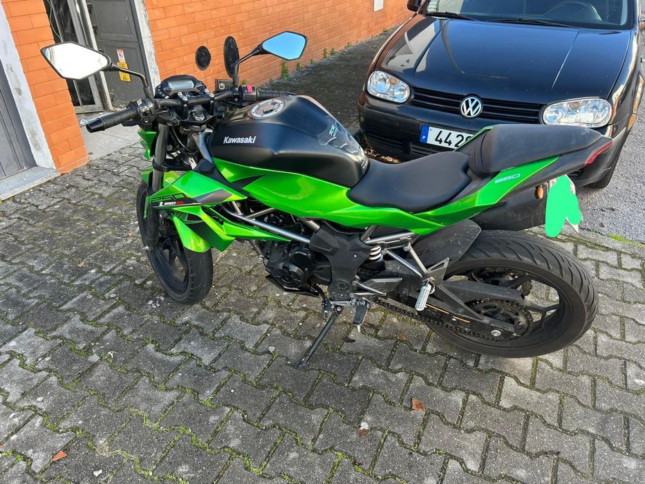 Kawasaki Z250 SL ABS