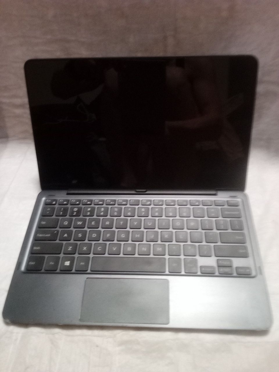 Dell latitude 5175 8/128 с клавиатурой или обмен