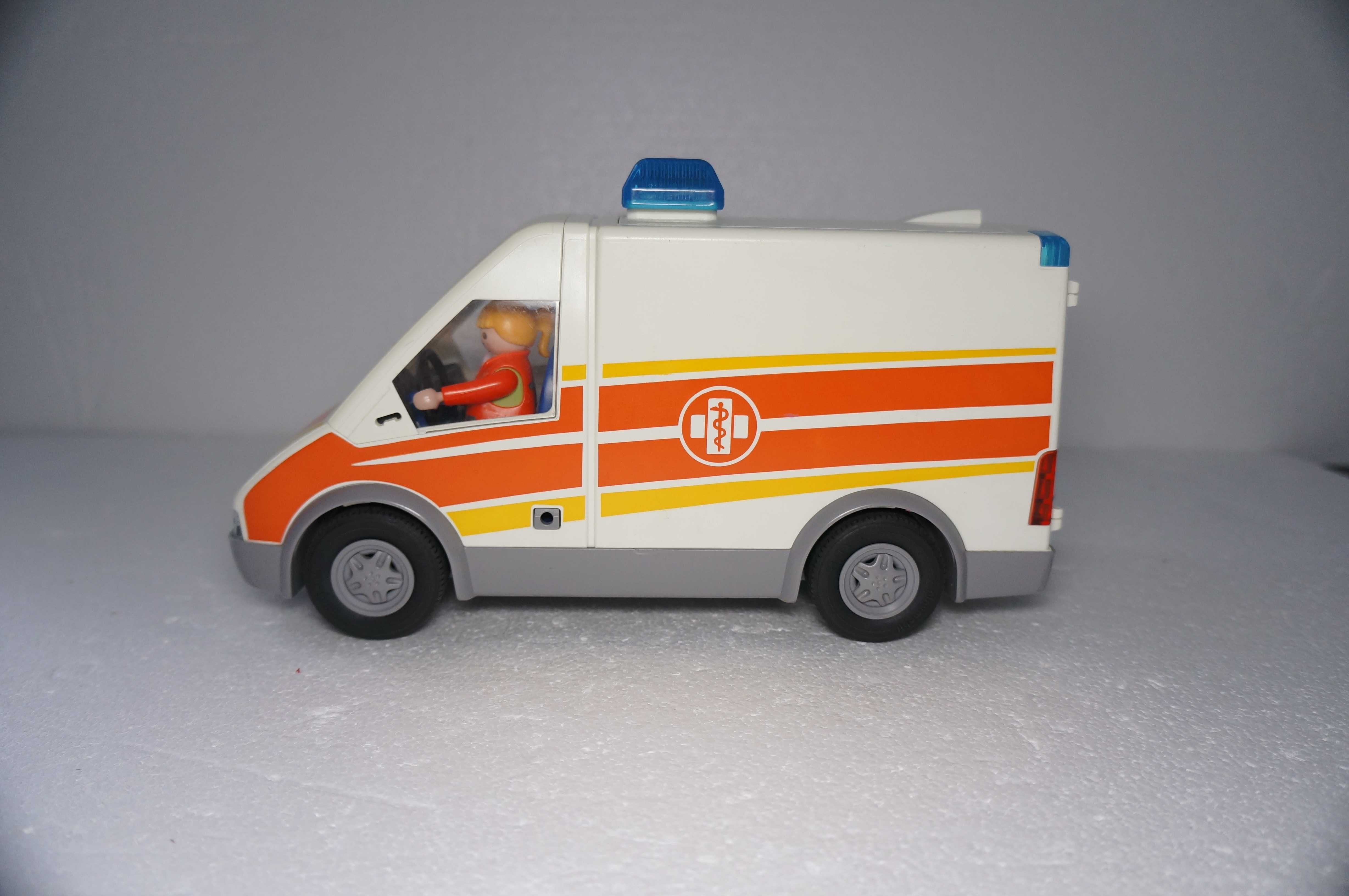 Playmobil 481 Pogotowie Karetka Ambulans Medyk Światło i Dźwięki