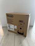 Ekspres kolbowy do kawy DeLonghi Dedica Style EC 685.M Srebrny