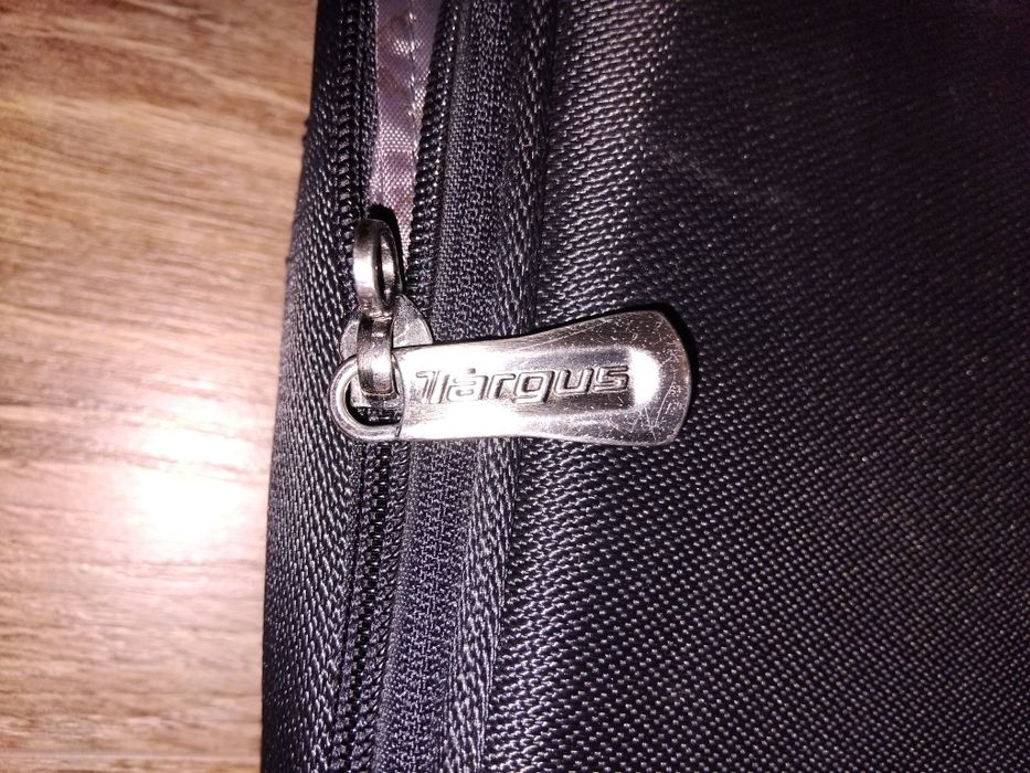 Сумка Targus для ноутбука до 14 дюймів в гарному стані