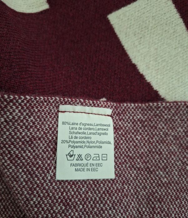 Represent Club Classic Logo Scarf
Lenght: 230 cm