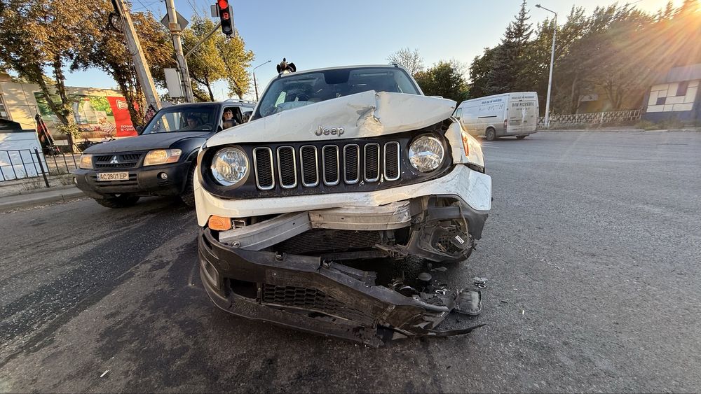 Авто після ДТП, jeep renegade