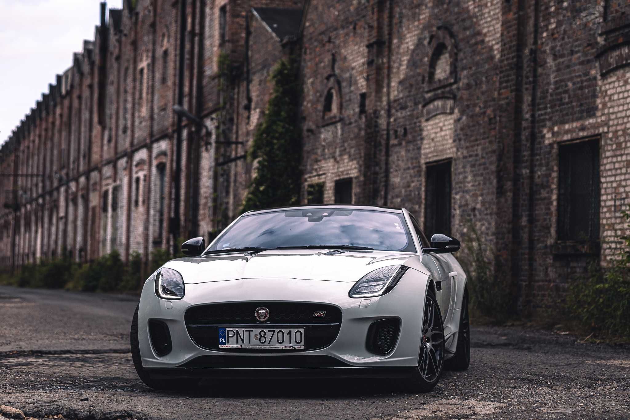 Wynajem samochodu/Wypożyczalnia samochodów/Klasa biznes/Jaguar F-Type