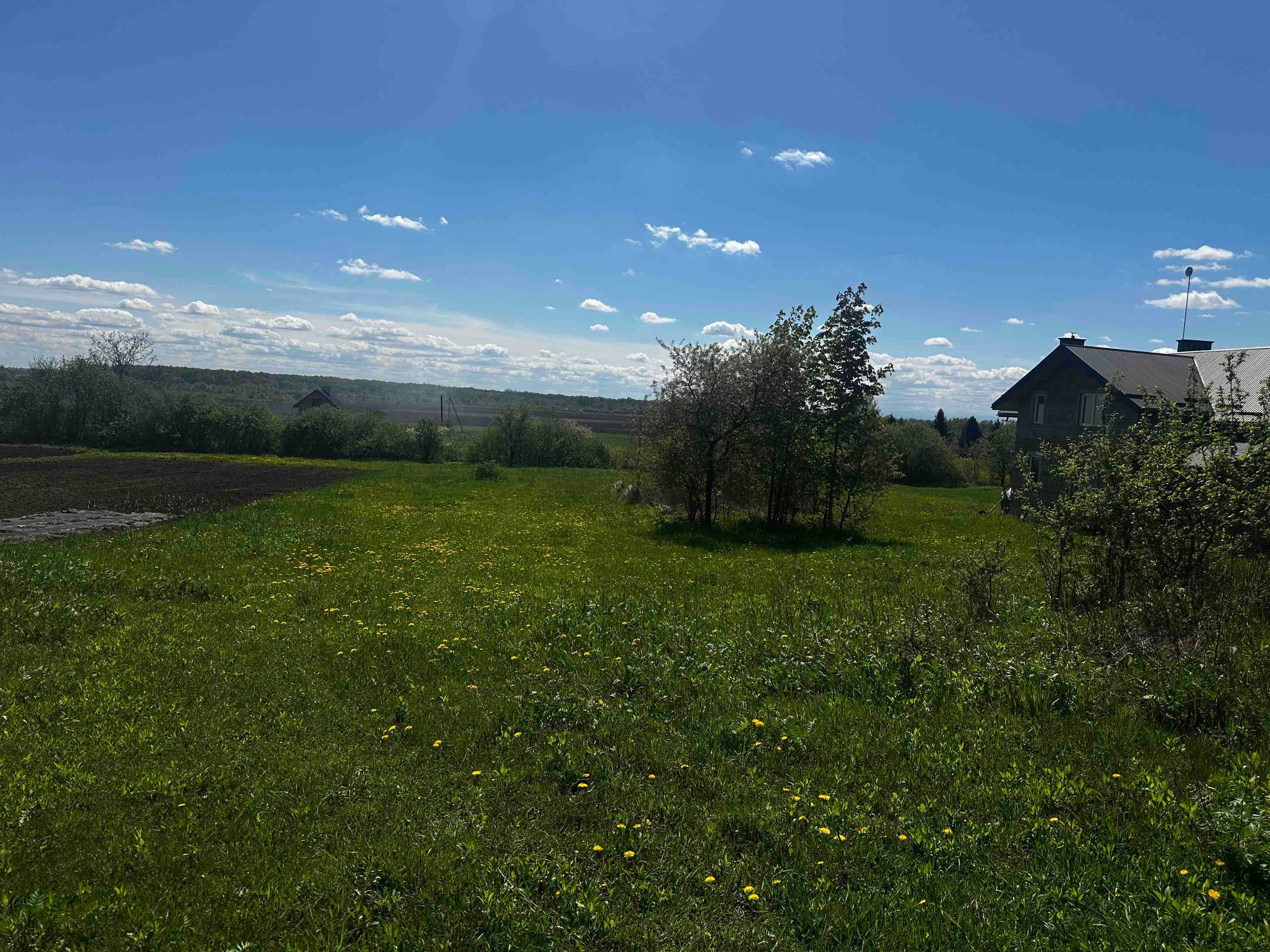 Продаж земельної ділянки під забудову, 16 соток, с. Листв'яний