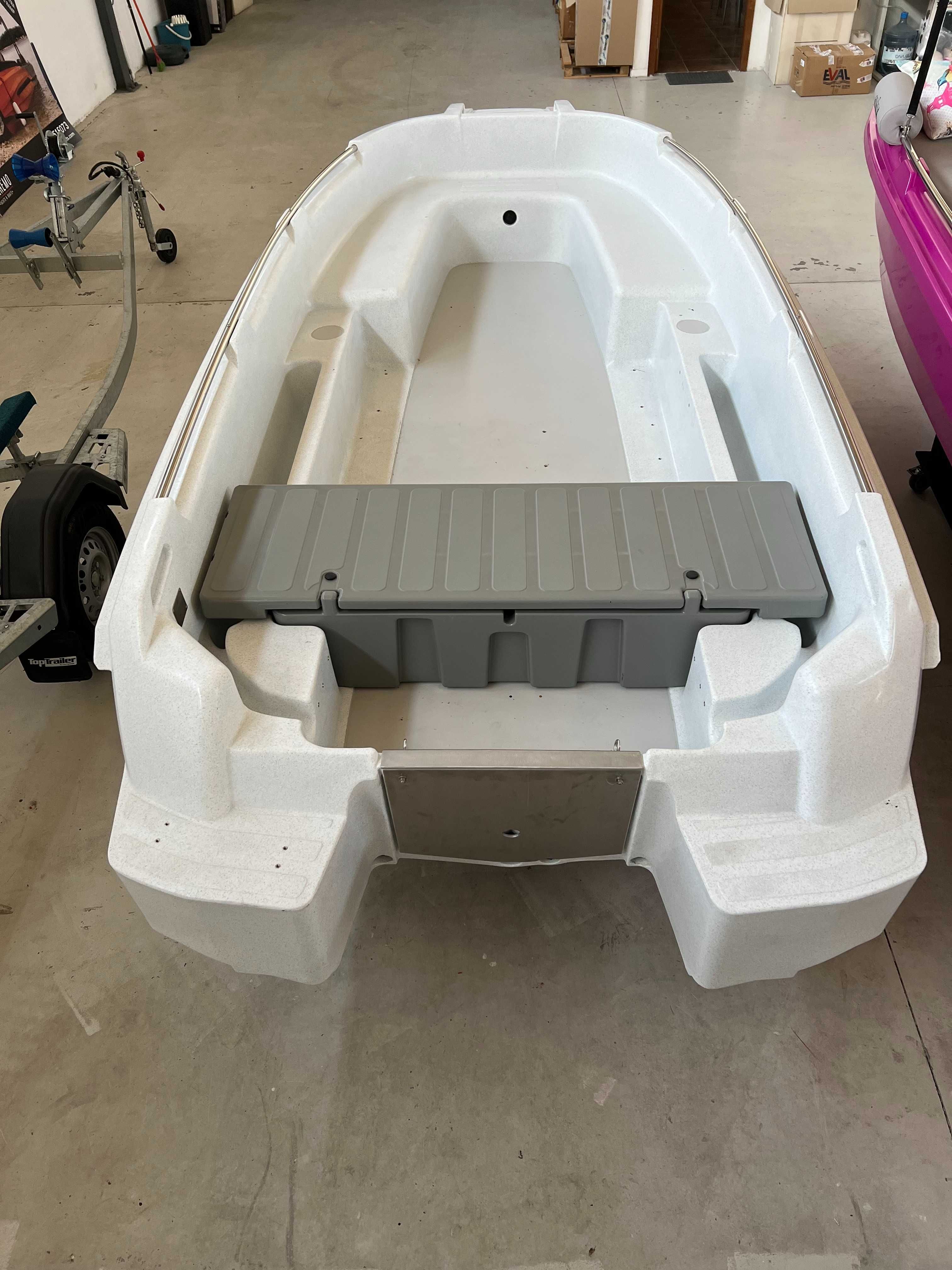 BARCO HDPE NOVO 450 BASIC COM MOTOR DE PUNHO 15 CV