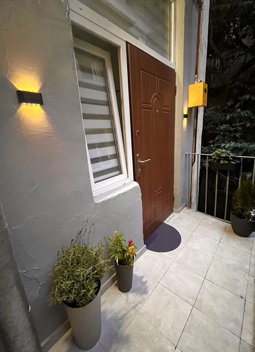 Вхідні двері б/у в хорошому стані