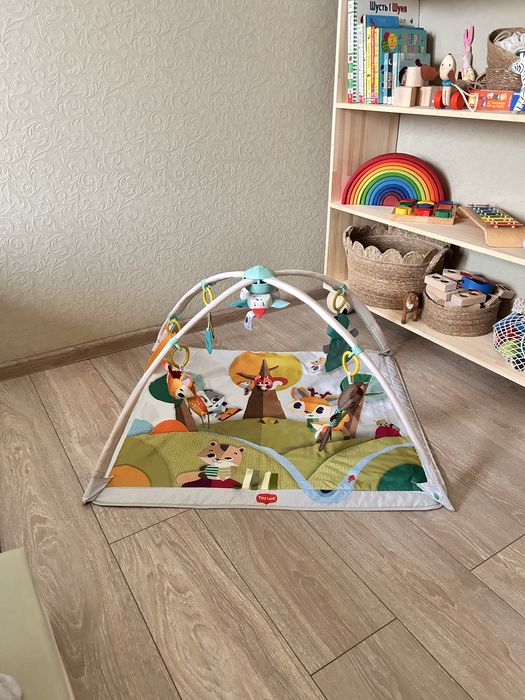 Розвиваючий килимок Tiny Love Лісові друзі, з дугами, 86х78 см