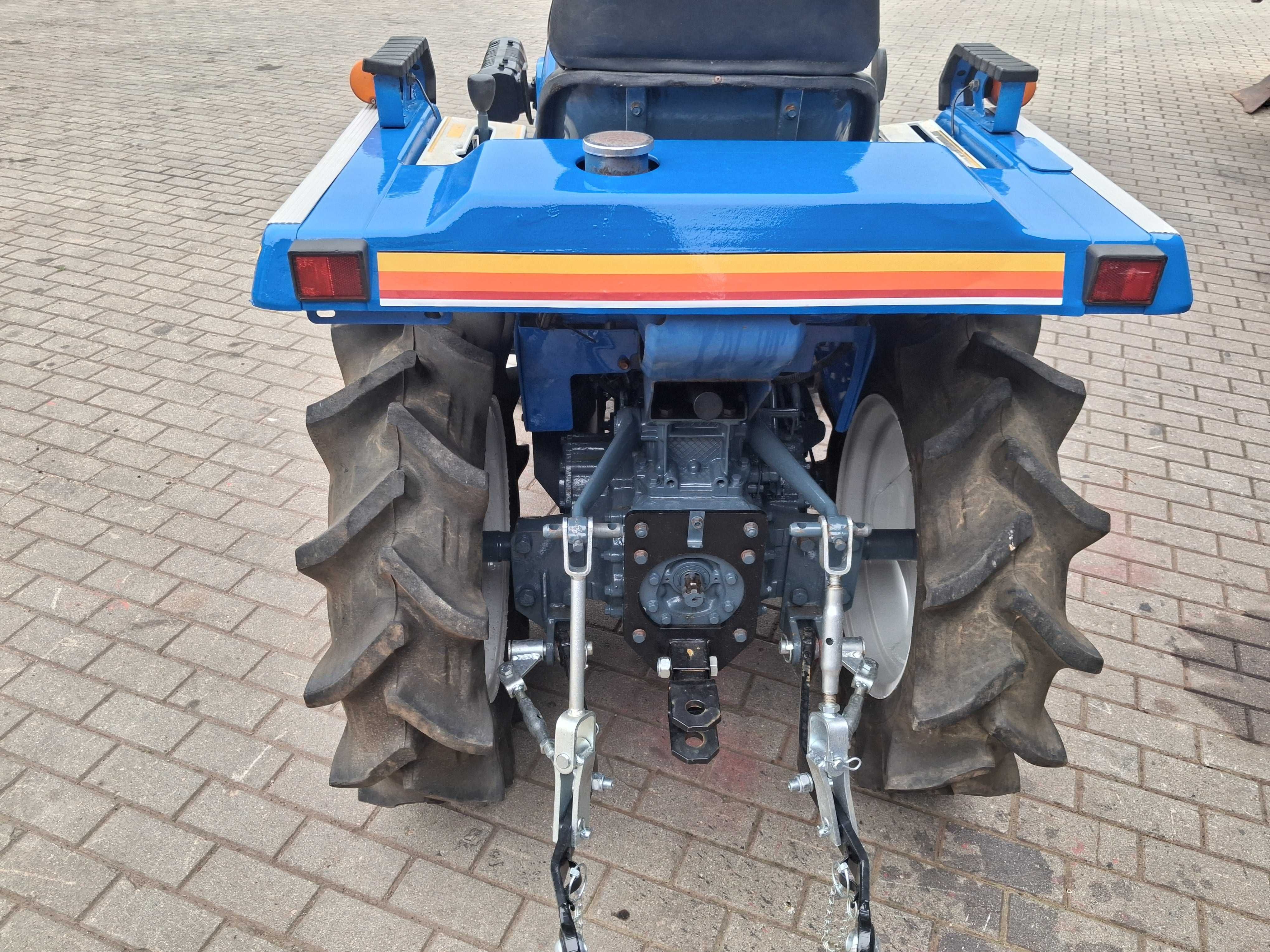Traktor Iseki Landhope 150 nie kubota Yanmar
