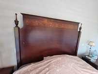 Cama , vintage antique bed with nice details, 2 cabinets and matras.