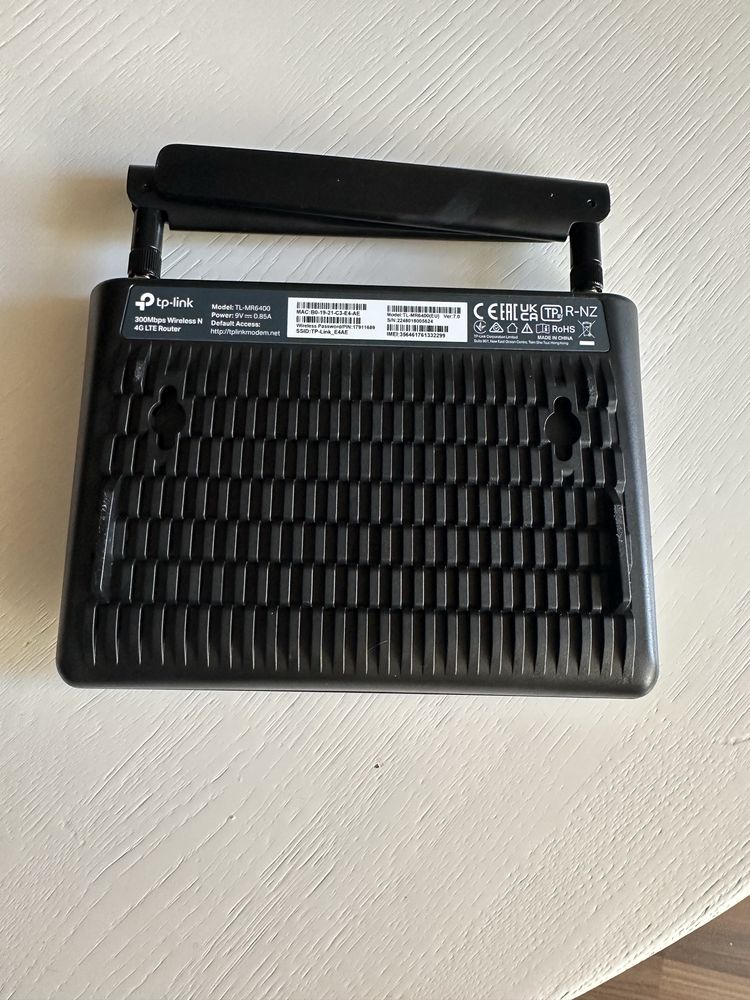 Wi-Fi роутер TP-LINK TL-MR6400