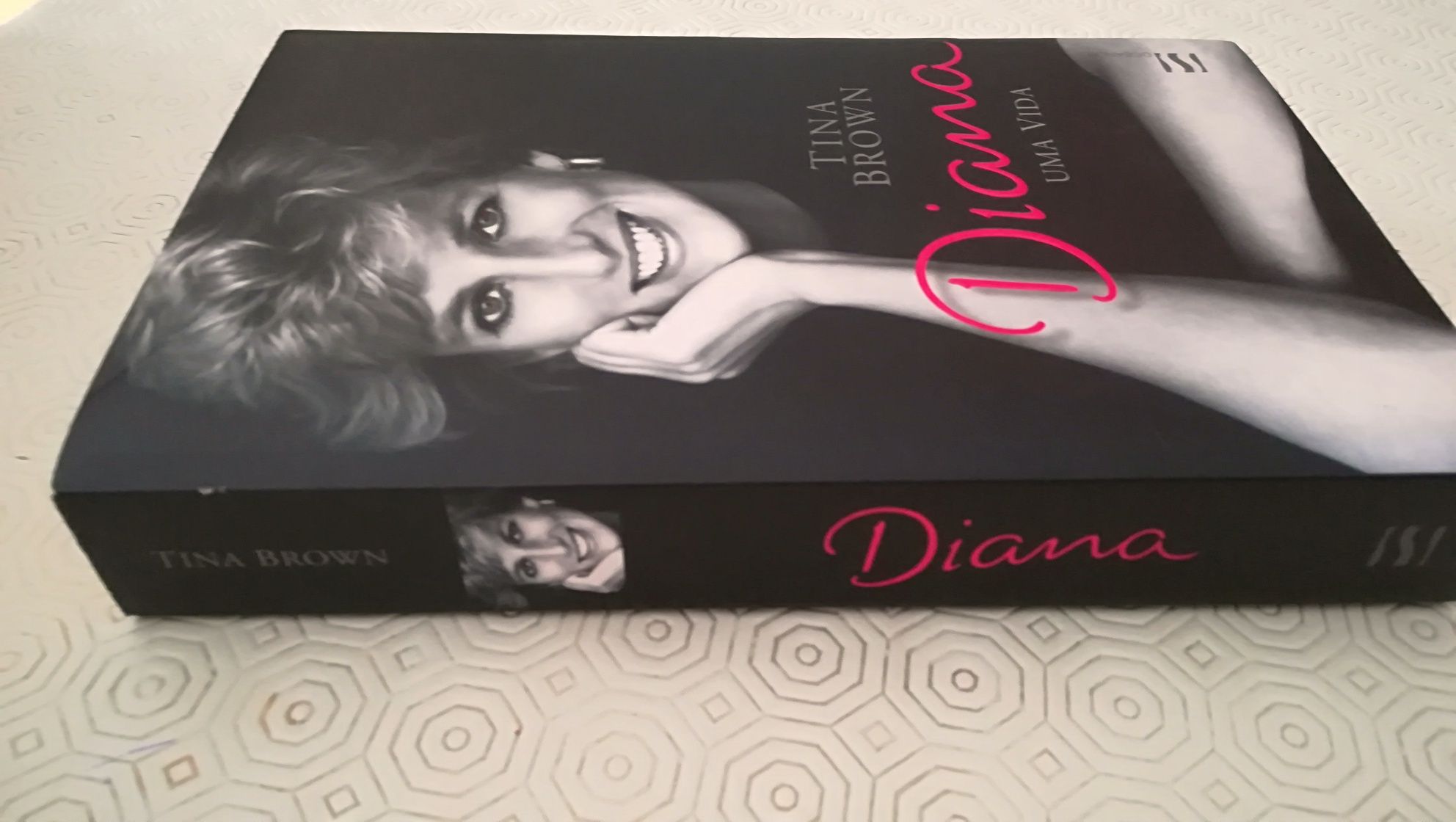 Livro e DVD princesa Diana