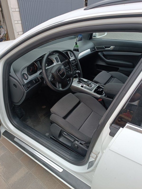 Samochód AUDI A6 C6